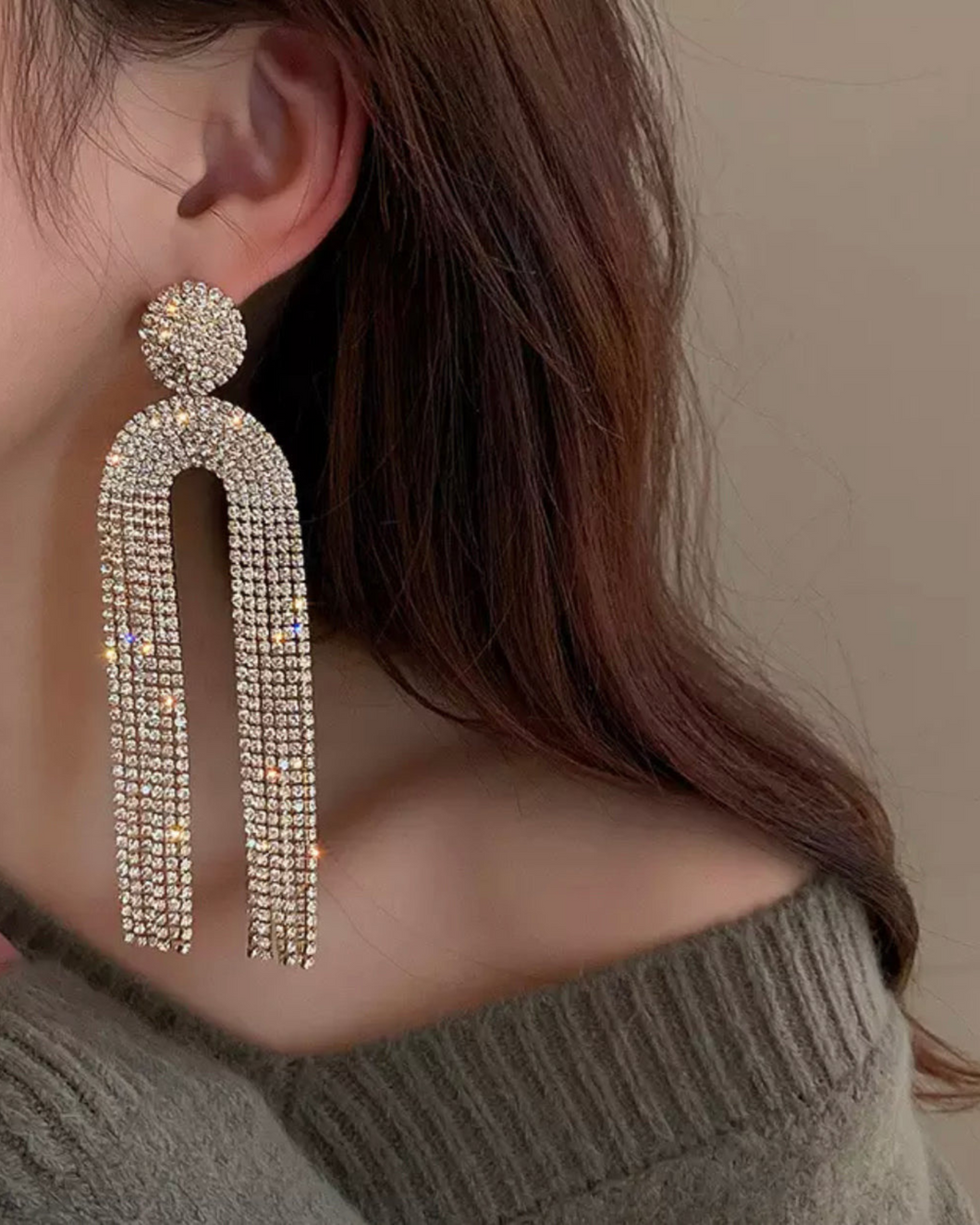 Elegant Tassel Earrings - Gold
