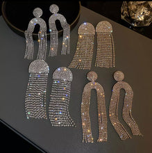Load image into Gallery viewer, Elegant Tassel Earrings